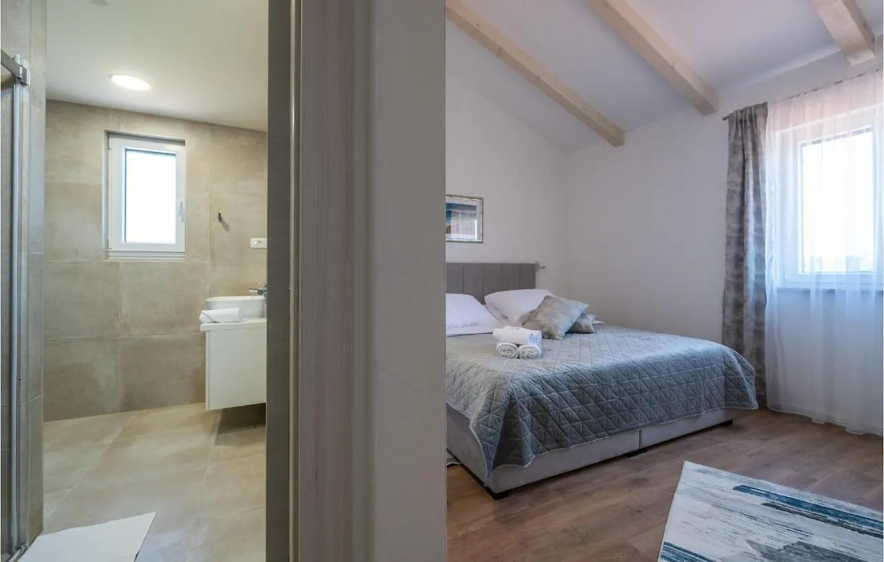 Holiday home Awesome Home In Krnica With Outdoor Swimming Pool