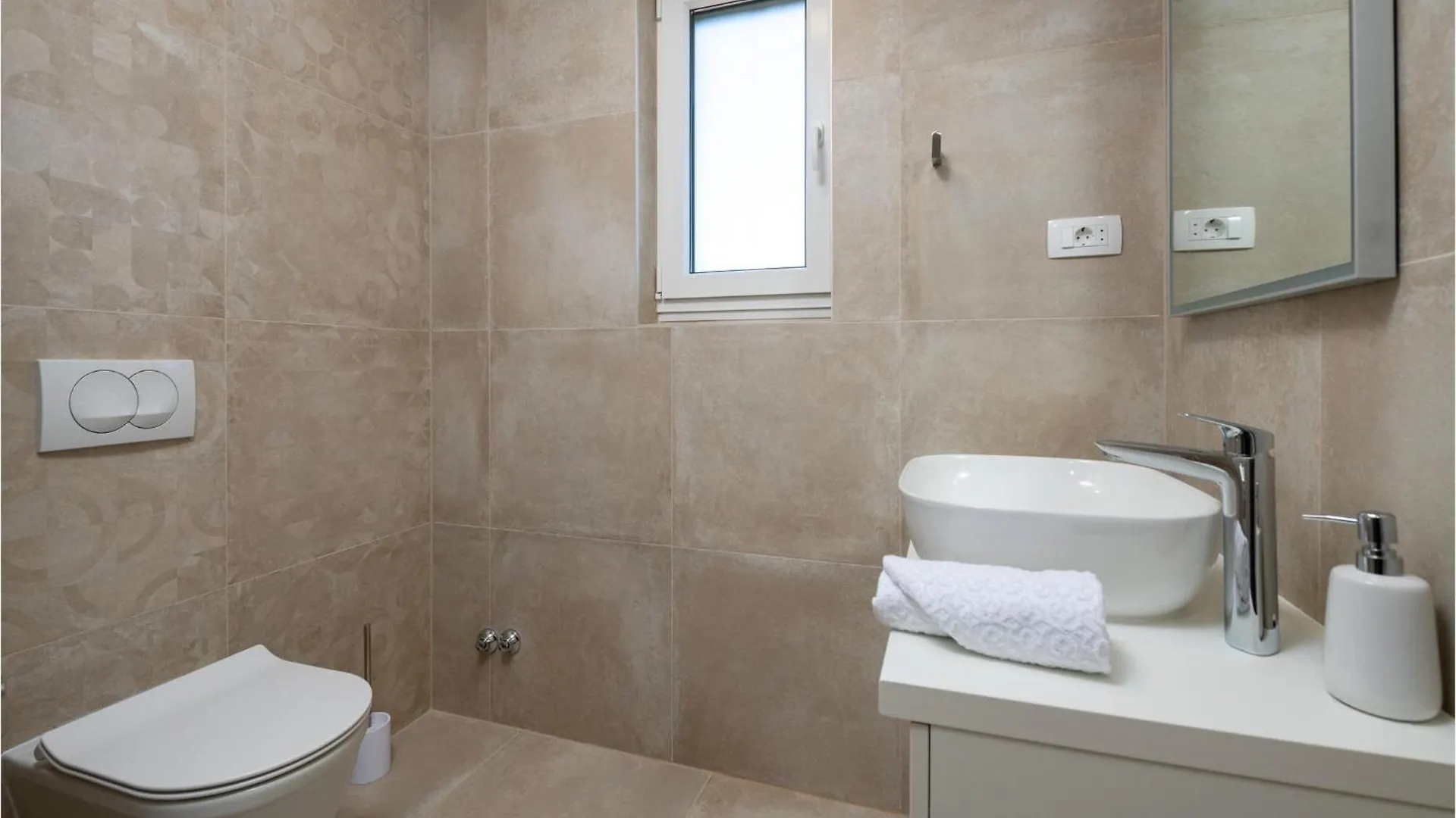 Holiday home Awesome Home In Krnica With Outdoor Swimming Pool