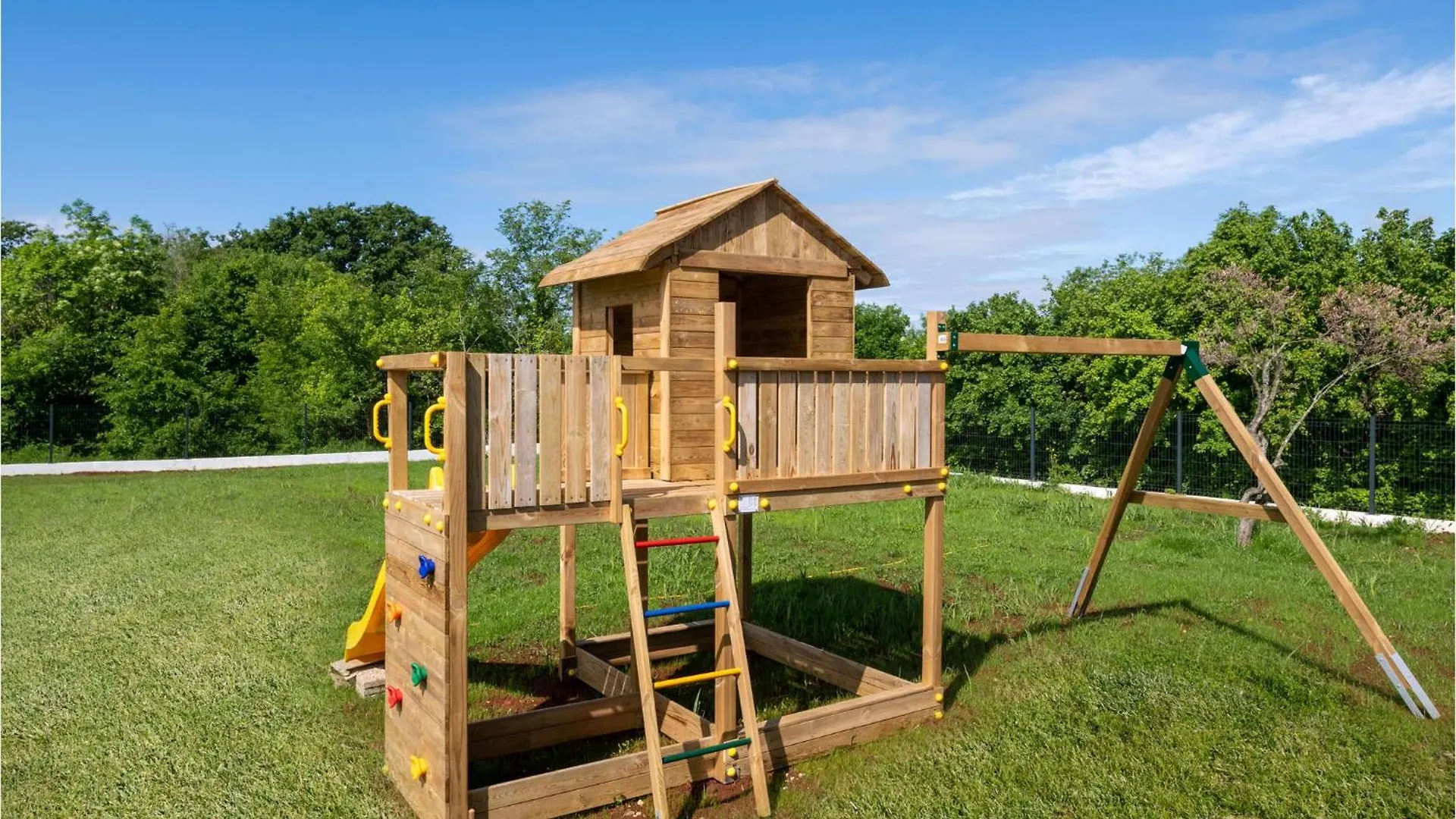 Holiday home Awesome Home In Krnica With Outdoor Swimming Pool